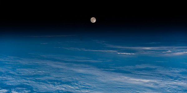 Космический корабль NASA приблизился к Луне