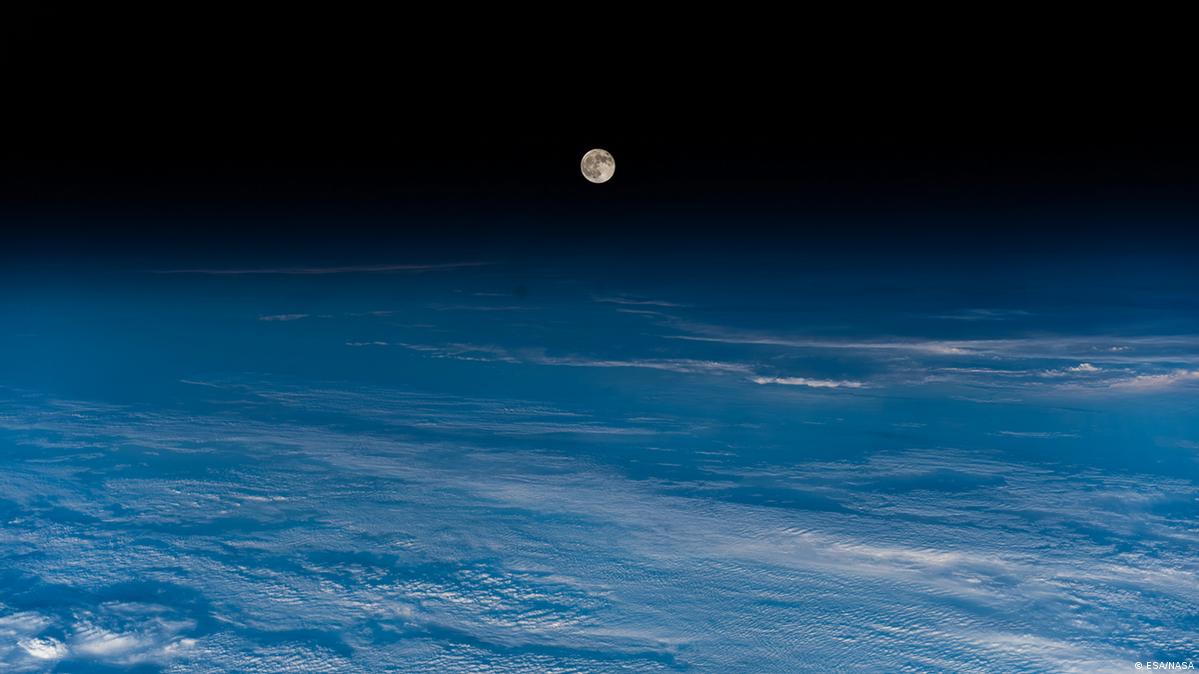 Космический корабль NASA приблизился к Луне