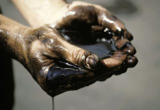 Путин запретил продавать нефть странам, которые ввели «потолок цен» на сырьё