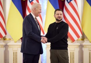 Джо Байден лично посетил Киев и анонсировал новый пакет военной помощи Украине