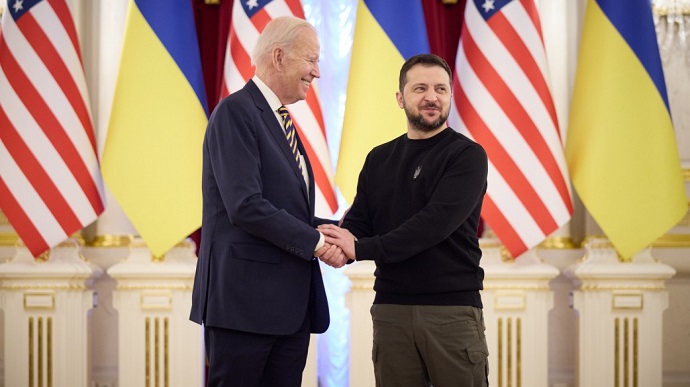Джо Байден особисто відвідав Київ та анонсував новий пакет військової допомоги Україні
