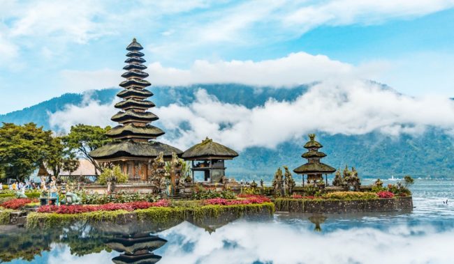Власти Бали хотят на 100 лет ограничить массовый туризм