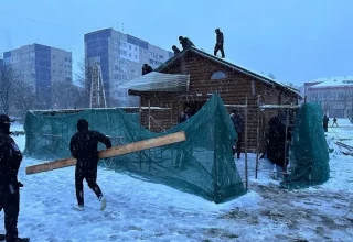 Во Львове коммунальщики сносят храм УПЦ МП
