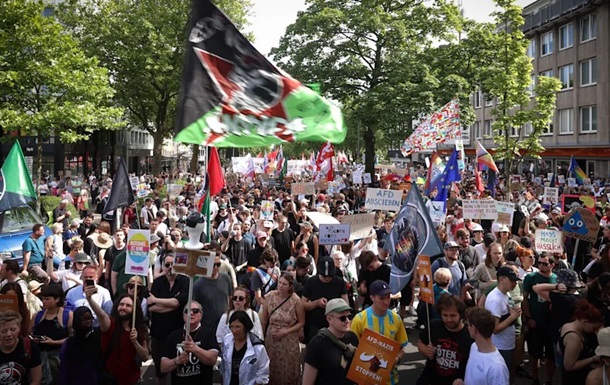 В Германии акция протеста против съезда ультраправых