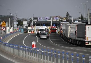 Польша ограничивает пересечение границы украинскими грузовыми автомобилями