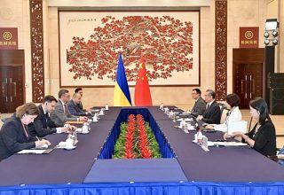 Китай виступив із заявою про переговори між Україною та РФ
