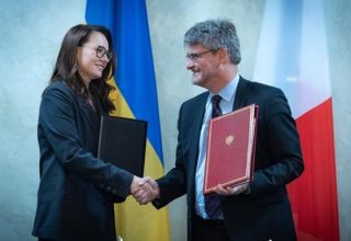 Україна та Франція підписали угоду про надання гранту на суму 200 млн євро