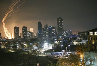 Иран нанес удар по Израилю: имеются жертвы, много пострадавших