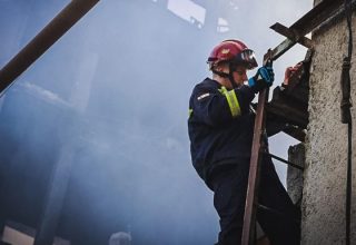 В Харькове потушили пожар на заводе после обстрела 7 июня
