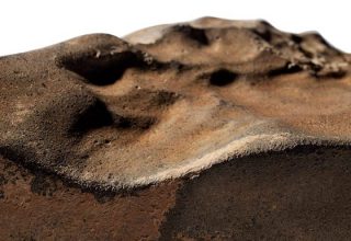 На аукционе Sotheby’s будет выставлен на продажу марсианский метеорит, чей вес составляет 25 килограммов