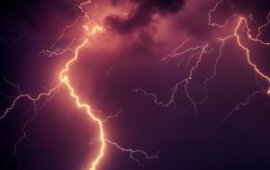 За последние два дня в Индии зафиксирована гибель более 30 человек в результате ударов молний
