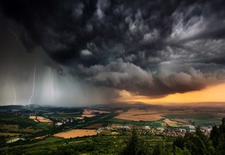 Гроза та спека: прогноз погоди на початок тижня