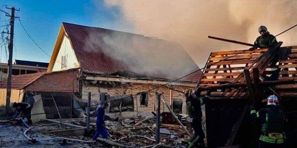У Київській області внаслідок обстрілів зафіксовано пошкодження житлових будинків та автомобілів