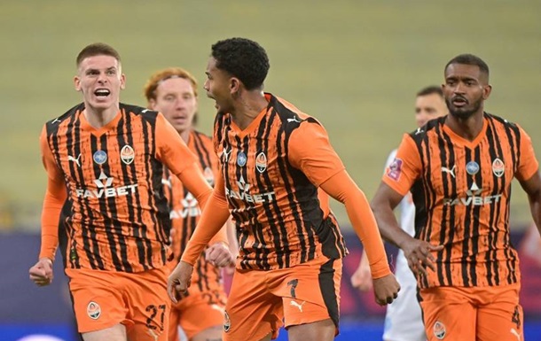 Награды УПЛ у Шахтера: клуб получил две основные награды тура