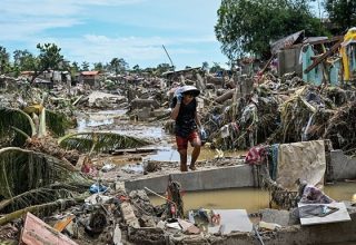 Філіппіни накрив потужний тайфун, вивезли майже мільйон мешканців