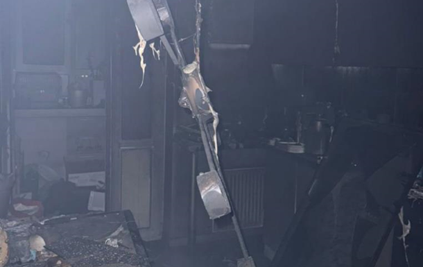 В Киевской области вследствие взрыва зарядного устройства пострадали отец с детьми