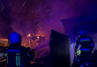 Росіяни завдали удару по промзоні в Сумах: мешканців просять закрити вікна