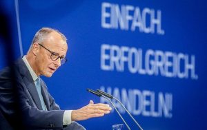 Мерц обратился с призывом к Зеленскому из-за украинцев