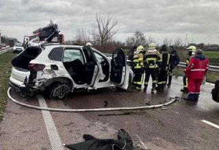 Тяжёлое ДТП под Киевом: BMW несколько раз перевернулось