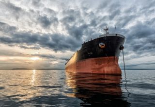 Вибухнув уже третій танкер, який доставляв нафту Росії