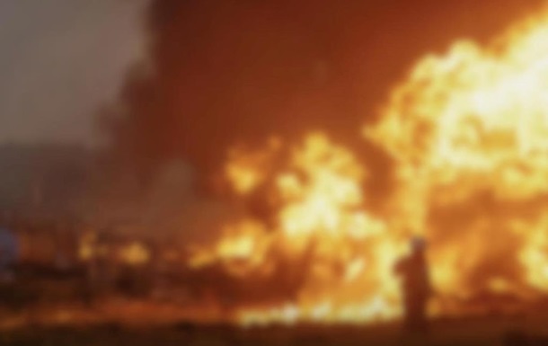 На объектах Укрнафты прекращена работа из-за обстрела