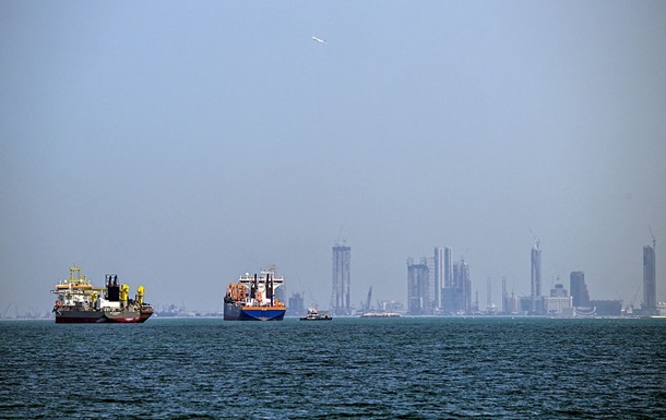 Саудовская Аравия продолжит сокращать поставки нефти в Азию — СМИ