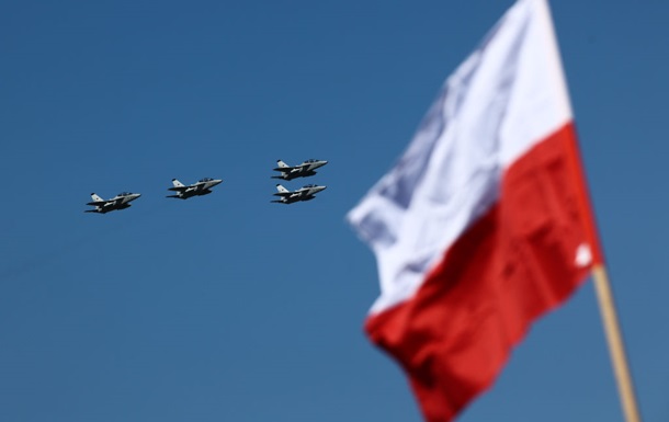 У Польщі задіяли авіацію через удари РФ по Україні