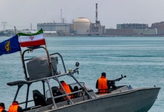 Иран оповестил о попадании близ Бушерской АЭС