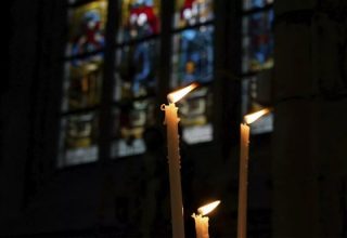 У Єрусалимі зійшов Благодатний вогонь