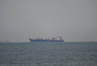 Блокування Ормузької протоки: в ООН готують план виведення судів