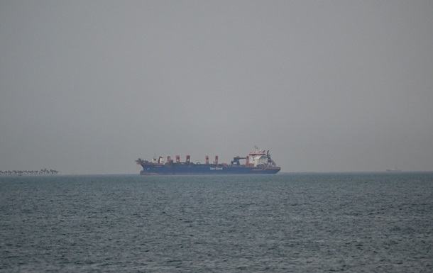 Блокирование Ормузского пролива: в ООН готовят план вывода судов