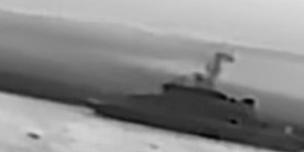 ВМС Украины поразили два катера РФ в Крыму