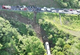 У Мексиці перекинувся автобус із туристами, 11 жертв
