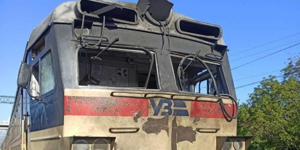 РФ ударила по поезду на Запорожье: двое раненых