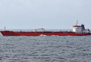 Два китайські супертанкери минули Ормузьку протоку