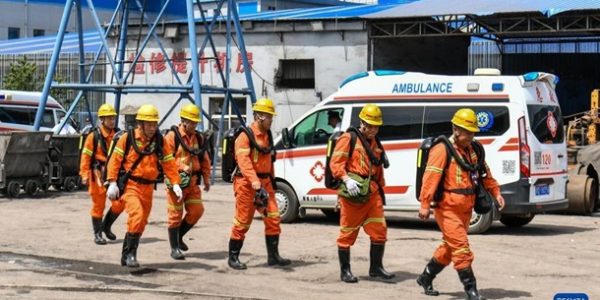 В Китае в результате взрыва на шахте погибло 82 шахтёра