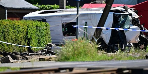 В Бельгии состав столкнулся с детским автобусом, имеются жертвы