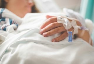 На Николаевщине более 20 человек отравились на поминальной трапезе