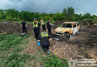 Під Вінницею виявлено згорілий автомобіль з тілом усередині