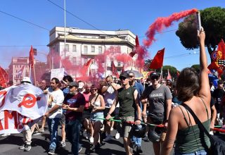 У Римі відбувся масовий мітинг проти мігрантів