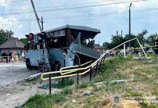 Під Рівним сталося зіткнення поїзда з маршрутним таксі, є загиблі